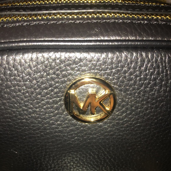 💝Michael Kors Black crossbody - Picture 3 of 5